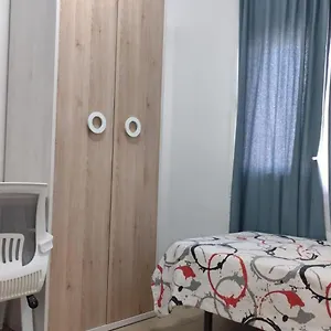 https://hostal-ideal.catalonia-hotels.com